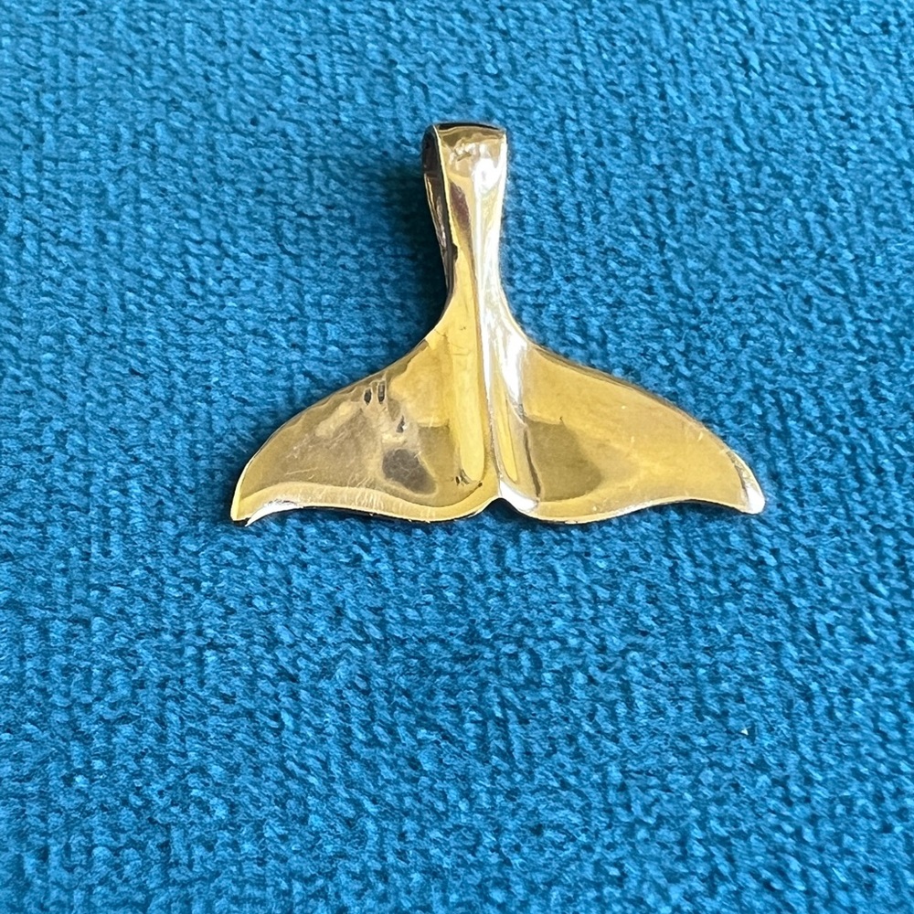 Whales’ Tail Pendant